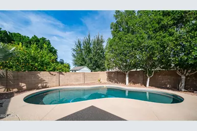 8944 W Fullam Street, Peoria, AZ 85382 - Photo 24