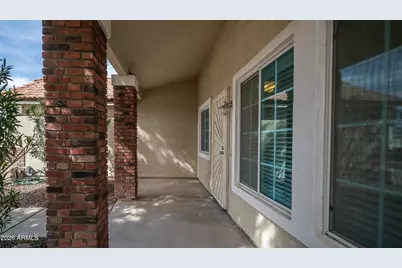 8944 W Fullam Street, Peoria, AZ 85382 - Photo 2