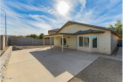 5623 S 27th Drive, Phoenix, AZ 85041 - Photo 32