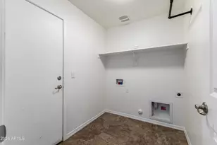 5623 S 27th Dr, Phoenix, AZ 85041 - Photo 26