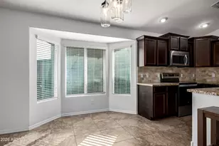 5623 S 27th Dr, Phoenix, AZ 85041 - Photo 10