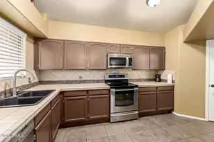 741 E Pepper Dr, Casa Grande, AZ 85122 - Photo 10