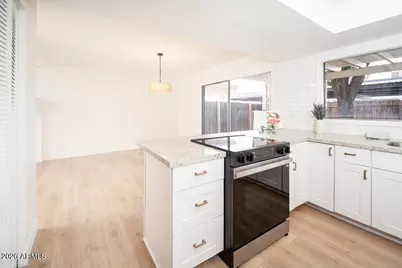 5454 W El Caminito Drive, Glendale, AZ 85302 - Photo 10