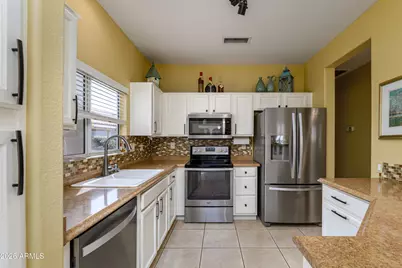 21829 N Maya Court, Sun City West, AZ 85375 - Photo 8