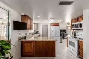 2122 Leisure World, Mesa, AZ 85206 - Photo 10