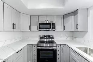 4618 S Calle Los Cerros Dr, Tempe, AZ 85282 - Photo 8