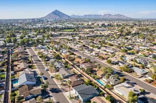 8302 E Heatherbrae Dr, Scottsdale, AZ 85251 - Photo 42