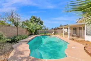 2035 W Gila Ln, Chandler, AZ 85224 - Photo 4