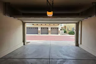 2727 N Price Rd, Chandler, AZ 85224 - Photo 30