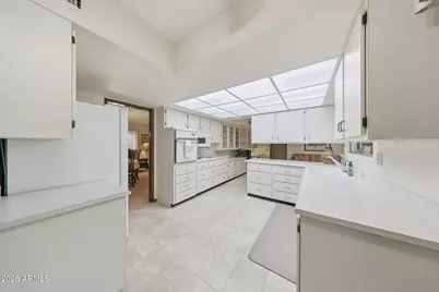 9413 W Spanish Moss Lane, Sun City, AZ 85373 - Photo 8