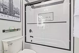 8989 N Gainey Center Dr, Scottsdale, AZ 85258 - Photo 14