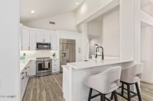 8989 N Gainey Center Dr, Scottsdale, AZ 85258 - Photo 8