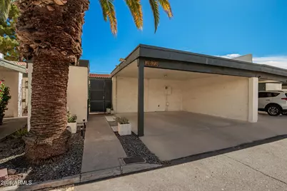 2823 N 49th Place, Phoenix, AZ 85008 - Photo 2