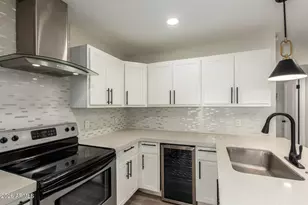 2823 N 49th Pl, Phoenix, AZ 85008 - Photo 10