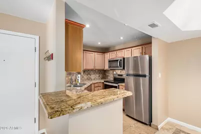 3845 E Greenway Road #211, Phoenix, AZ 85032 - Photo 8