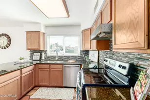 19404 N 78th Ave, Glendale, AZ 85308 - Photo 10