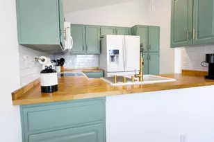 921 S Val Vista Dr, Mesa, AZ 85204 - Photo 2