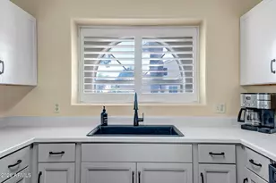 7950 W Paradise Dr, Peoria, AZ 85345 - Photo 6