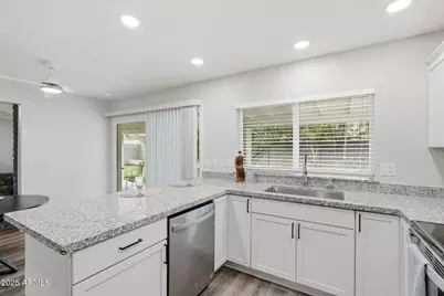 836 W Laguna Azul Avenue, Mesa, AZ 85210 - Photo 14