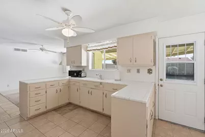 8103 E Wilshire Drive, Scottsdale, AZ 85257 - Photo 14