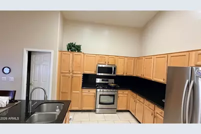 10894 W Davis Lane, Avondale, AZ 85323 - Photo 10