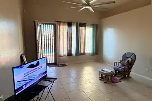 10894 W Davis Ln, Avondale, AZ 85323 - Photo 16