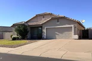 10894 W Davis Ln, Avondale, AZ 85323 - Photo 2