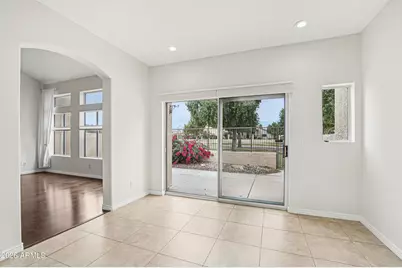 9056 W Port Royale Lane, Peoria, AZ 85381 - Photo 16