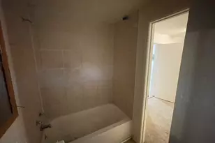 241 E Elwood St, Phoenix, AZ 85040 - Photo 14