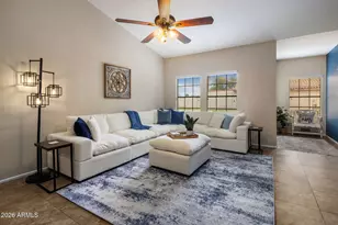 338 N Heritage Dr, Gilbert, AZ 85234 - Photo 2