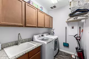 744 W Desert Hollow Dr, San Tan Valley, AZ 85143 - Photo 32