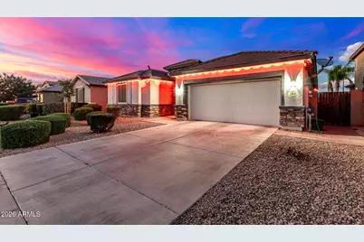 744 W Desert Hollow Drive, San Tan Valley, AZ 85143 - Photo 2