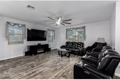 744 W Desert Hollow Drive, San Tan Valley, AZ 85143 - Photo 8