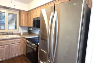 3056 N 32nd St, Phoenix, AZ 85018 - Photo 10