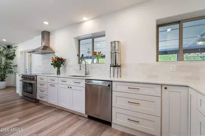 2226 E Fairmount Avenue, Phoenix, AZ 85016 - Photo 8