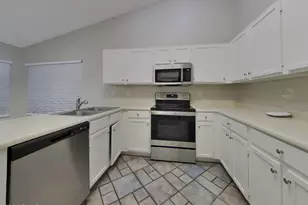 8621 W Willow Ave, Peoria, AZ 85381 - Photo 6