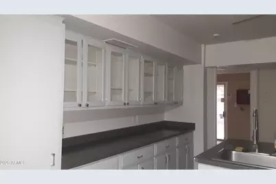 9417 N 17th Place, Phoenix, AZ 85020 - Photo 8