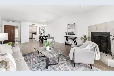 3033 N 37th Street #1, Phoenix, AZ 85018 - Photo 4