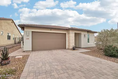 13385 W Milton Drive, Peoria, AZ 85383 - Photo 2