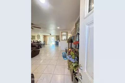 8219 W Piccadilly Road, Phoenix, AZ 85033 - Photo 2