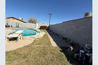 8219 W Piccadilly Road, Phoenix, AZ 85033 - Photo 36