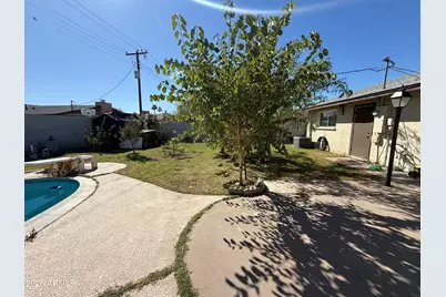 8219 W Piccadilly Road, Phoenix, AZ 85033 - Photo 28