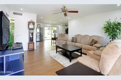 2624 W Charter Oak Road, Phoenix, AZ 85029 - Photo 8