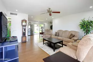 2624 W Charter Oak Rd, Phoenix, AZ 85029 - Photo 8