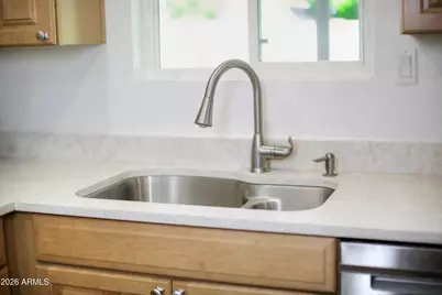 2624 W Charter Oak Road, Phoenix, AZ 85029 - Photo 12