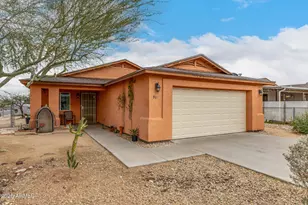 9011 S Calle Batoua, Guadalupe, AZ 85283 - Photo 4