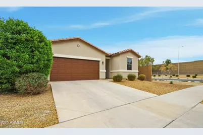 16661 W Shangri La Road, Surprise, AZ 85388 - Photo 2