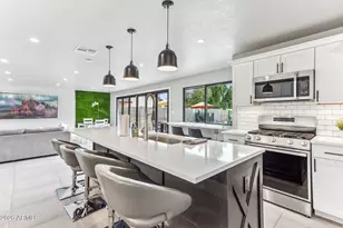 8725 E Osborn Rd, Scottsdale, AZ 85251 - Photo 12