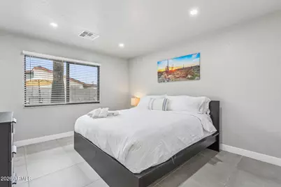 8725 E Osborn Road, Scottsdale, AZ 85251 - Photo 16