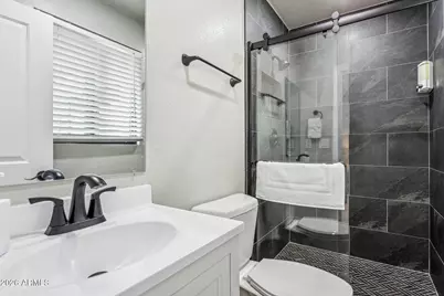 8725 E Osborn Road, Scottsdale, AZ 85251 - Photo 18